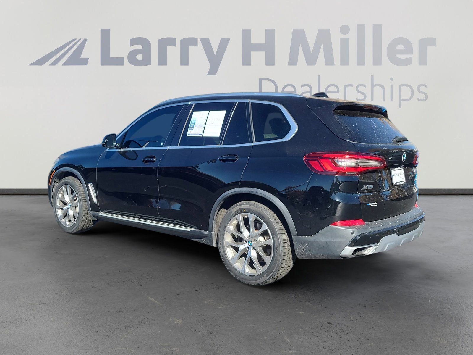 Used 2020 BMW X5 xDrive40i w/ Convenience Package image 3