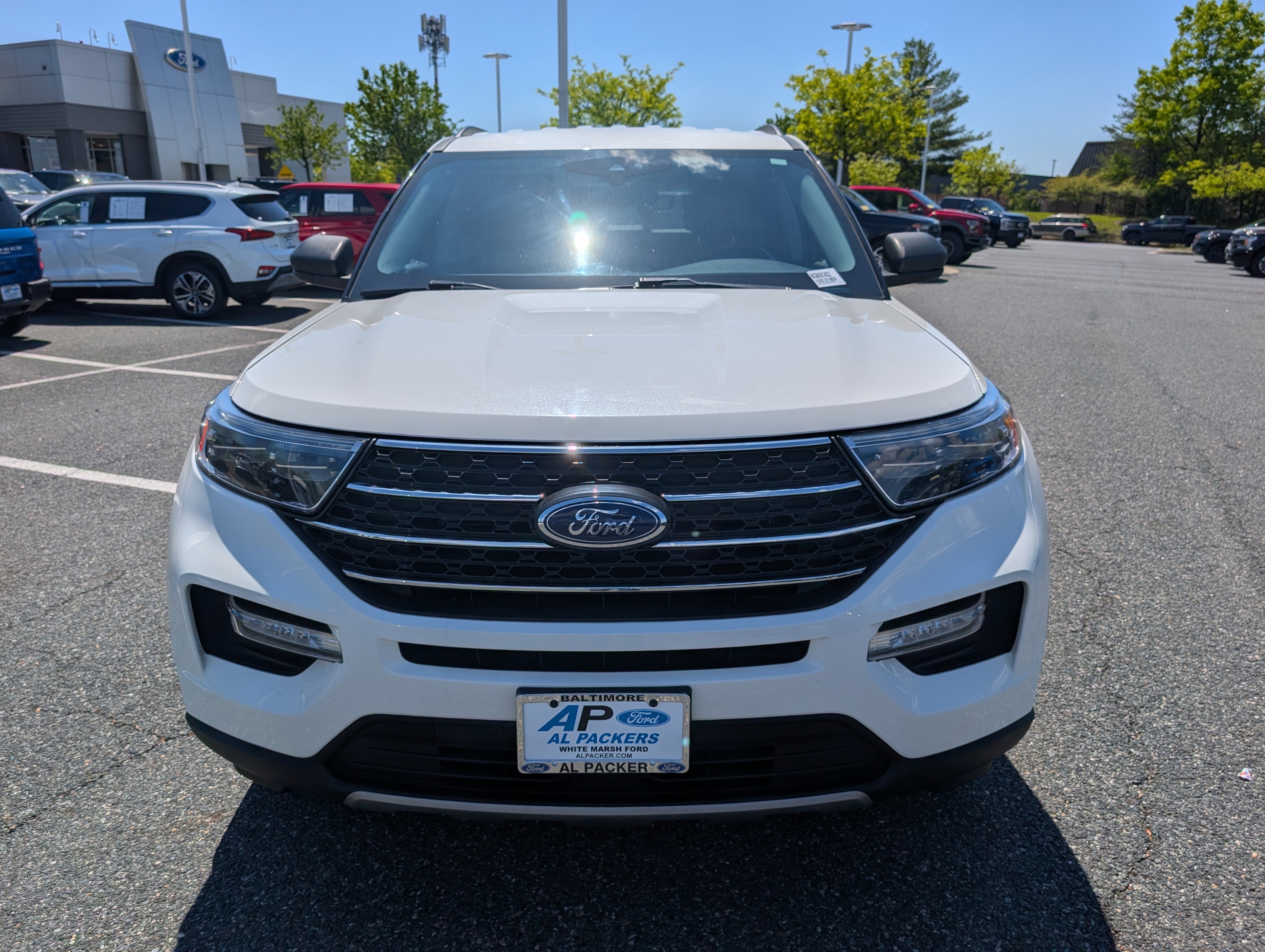 Certified 2022 Ford Explorer XLT w/ Equipment Group 202A AWD/4WD image 8