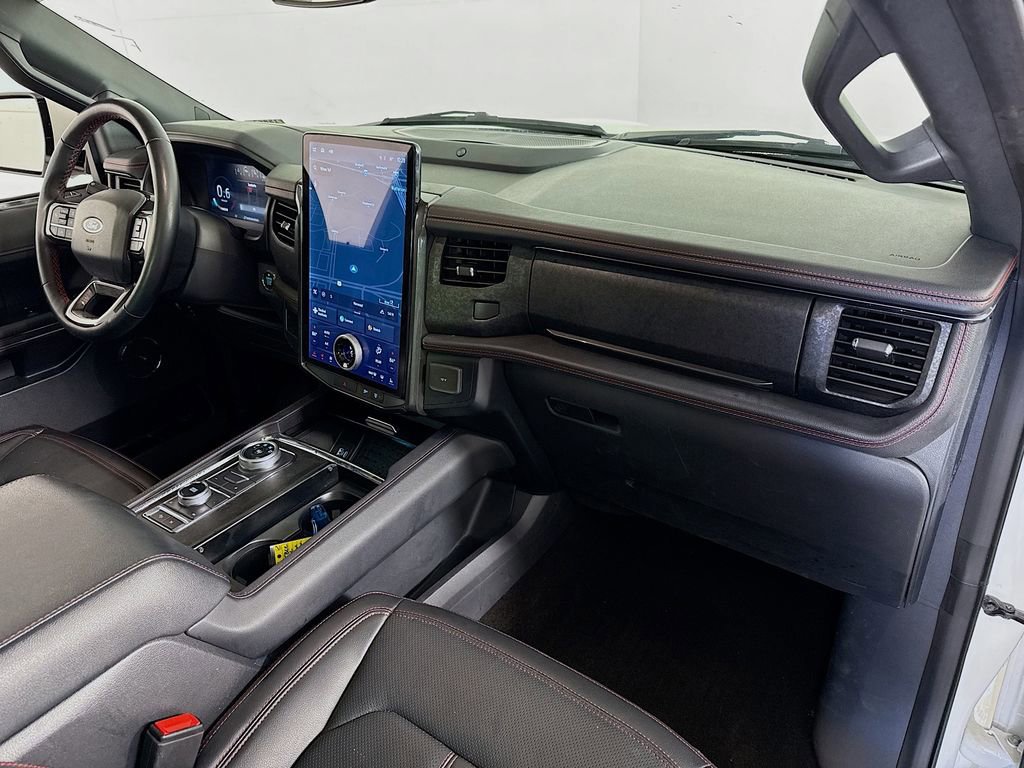 Certified 2022 Ford Expedition Limited image 32