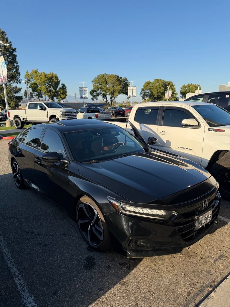 Used 2021 Honda Accord Sport image 2
