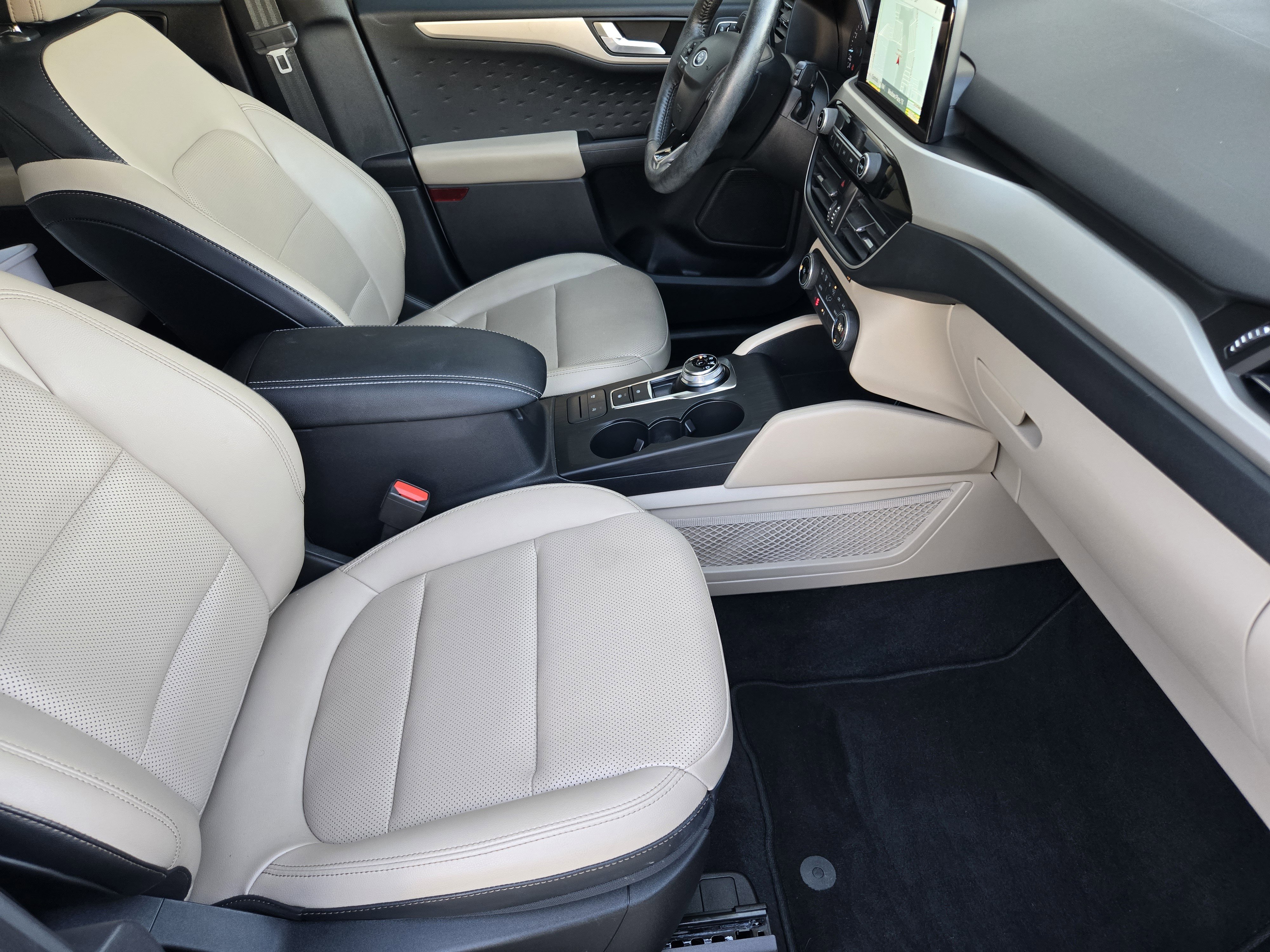 Certified 2020 Ford Escape SEL image 10