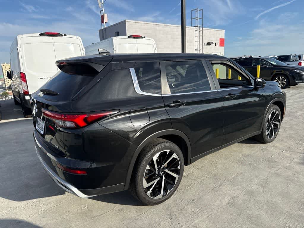 Used 2024 Mitsubishi Outlander SE FWD image 5