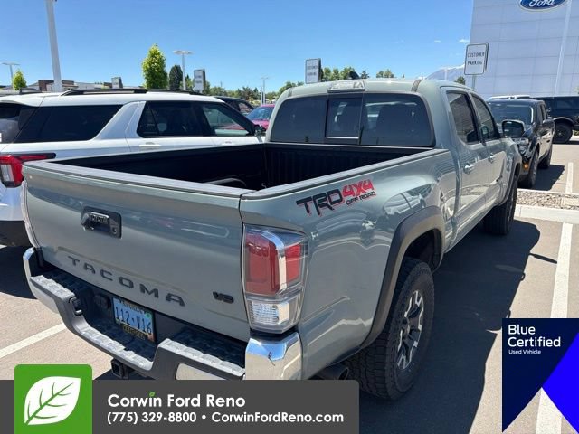 Used 2022 Toyota Tacoma TRD Off-Road w/ Black Out Package (TMS) AWD/4WD image 9