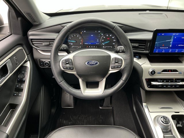 Certified 2023 Ford Explorer XLT w/ Equipment Group 202A AWD/4WD image 16