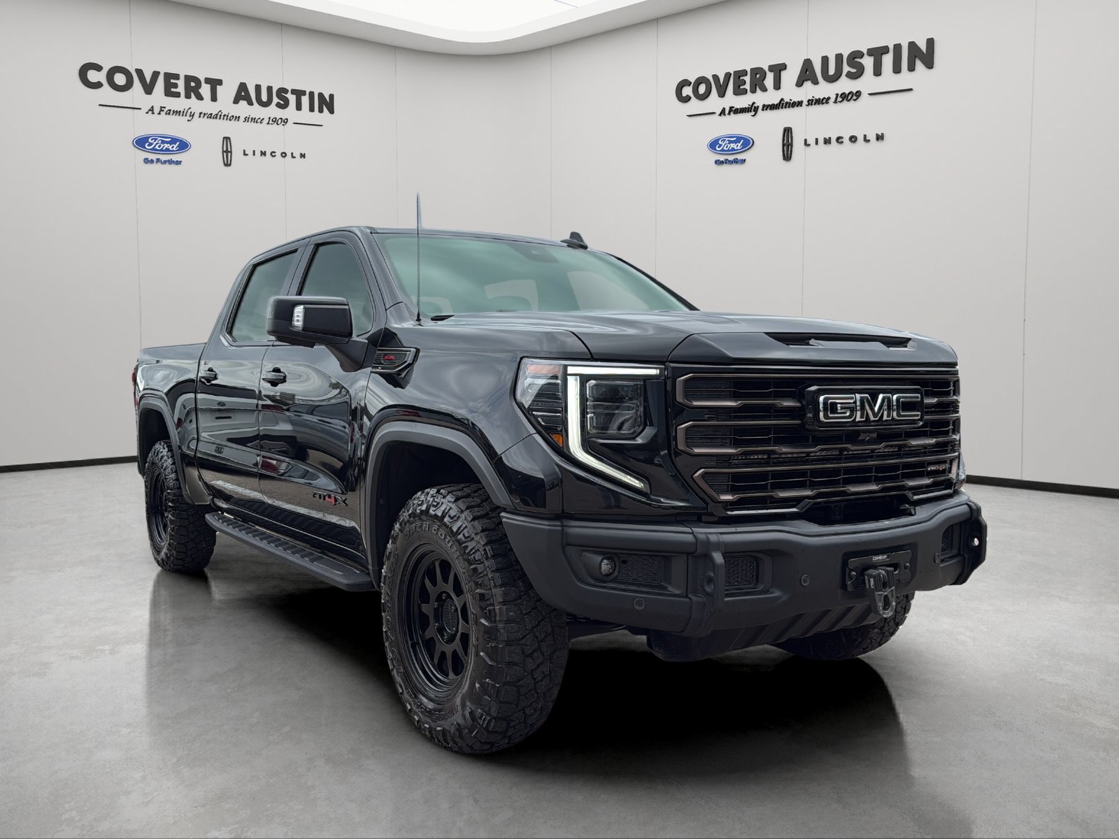 Used 2024 GMC Sierra 1500 AT4X AWD/4WD image 7