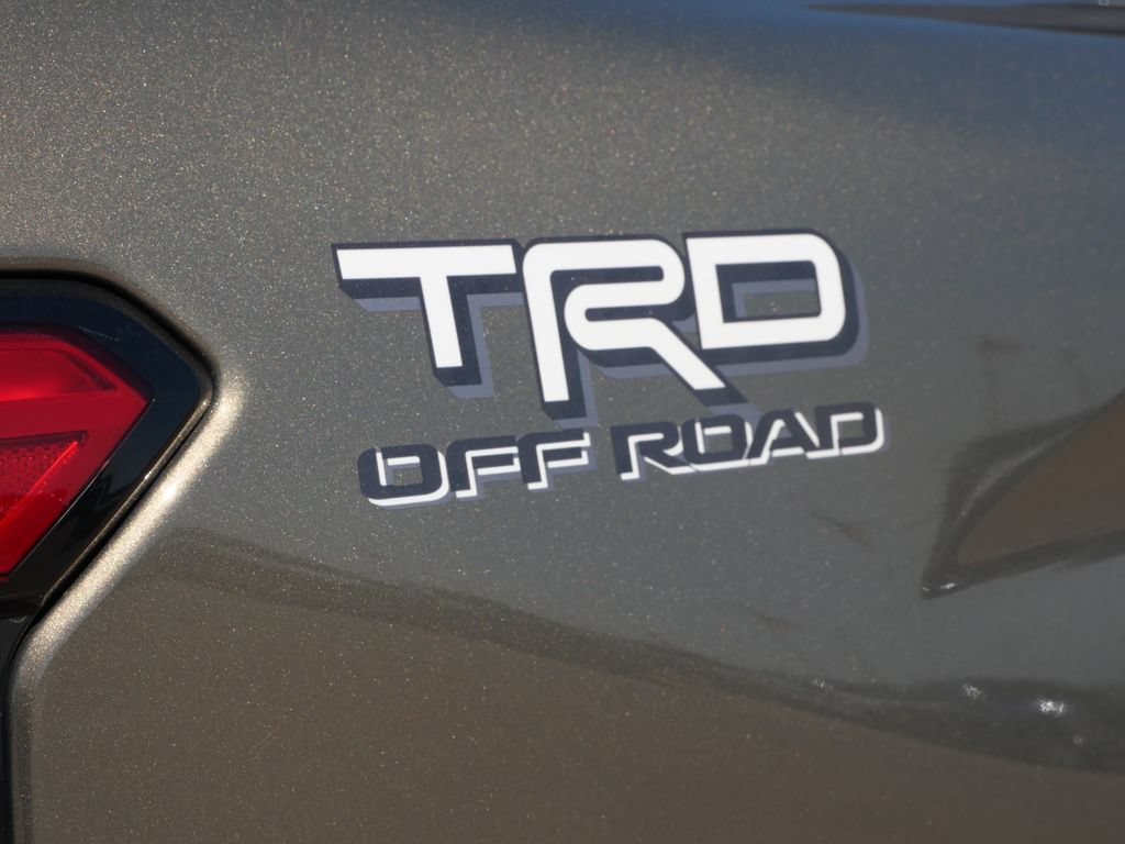 Used 2025 Toyota Tacoma TRD Off-Road AWD/4WD image 10