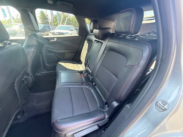 Certified 2023 Ford Escape ST-Line Elite AWD/4WD image 18