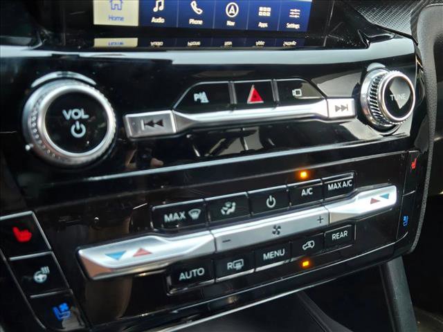 Certified 2022 Ford Explorer ST w/ Equipment Group 401A image 18