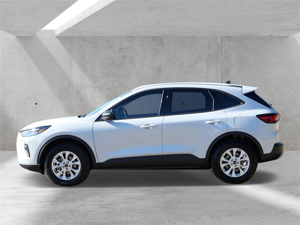 Certified 2025 Ford Escape Active w/ Cold Weather Package image 5