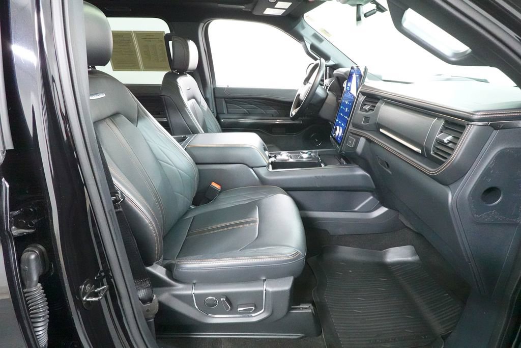 Certified 2023 Ford Expedition Platinum AWD/4WD image 33