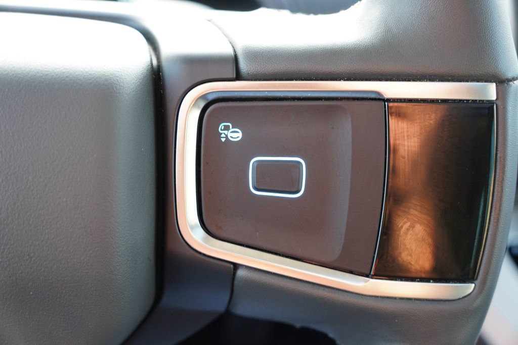 Certified 2025 Ford Expedition Active image 38