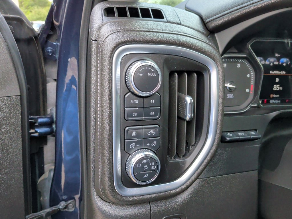 Used 2022 GMC Sierra 2500 Denali w/ Denali Ultimate Package AWD/4WD image 22
