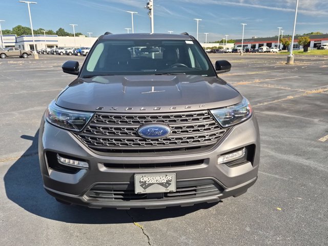 Certified 2023 Ford Explorer XLT w/ Equipment Group 202A RWD image 9