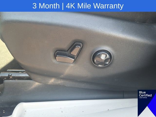 Used 2023 Chrysler Pacifica Touring-L FWD image 30