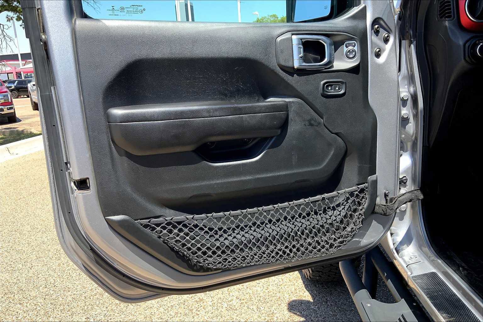 Used 2018 Jeep Wrangler Unlimited Rubicon image 22