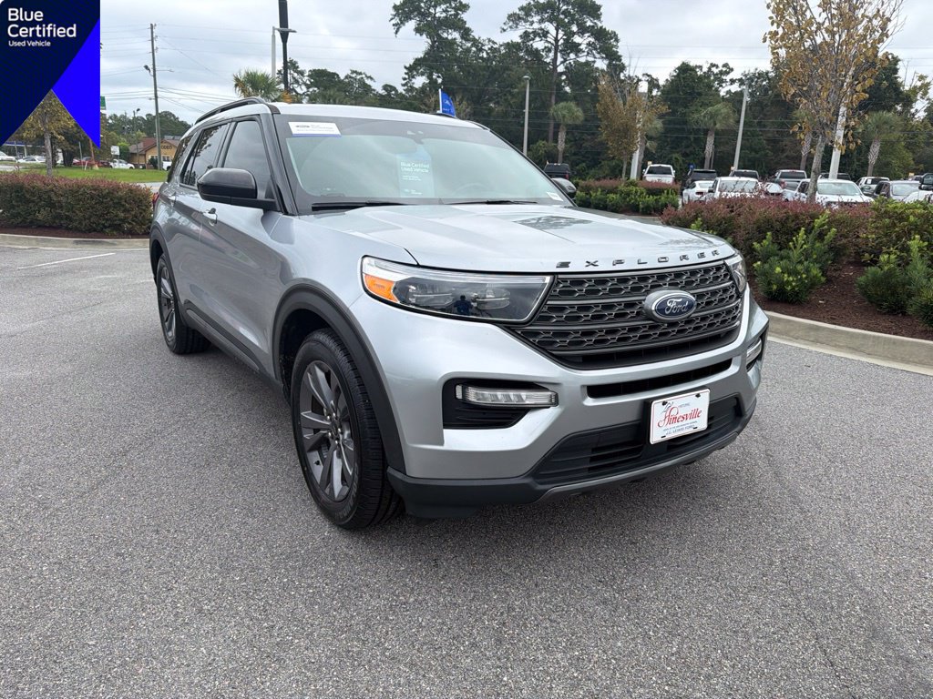 Certified 2022 Ford Explorer XLT w/ Equipment Group 202A