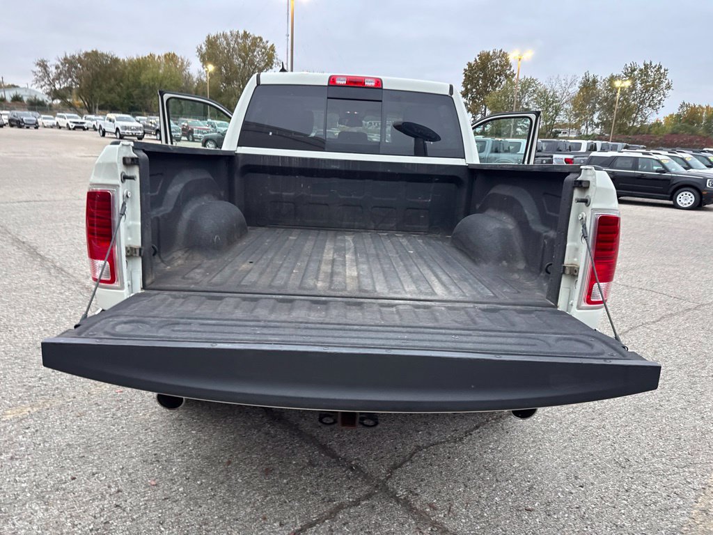 Used 2018 RAM 1500 Laramie w/ Convenience Group AWD/4WD image 22