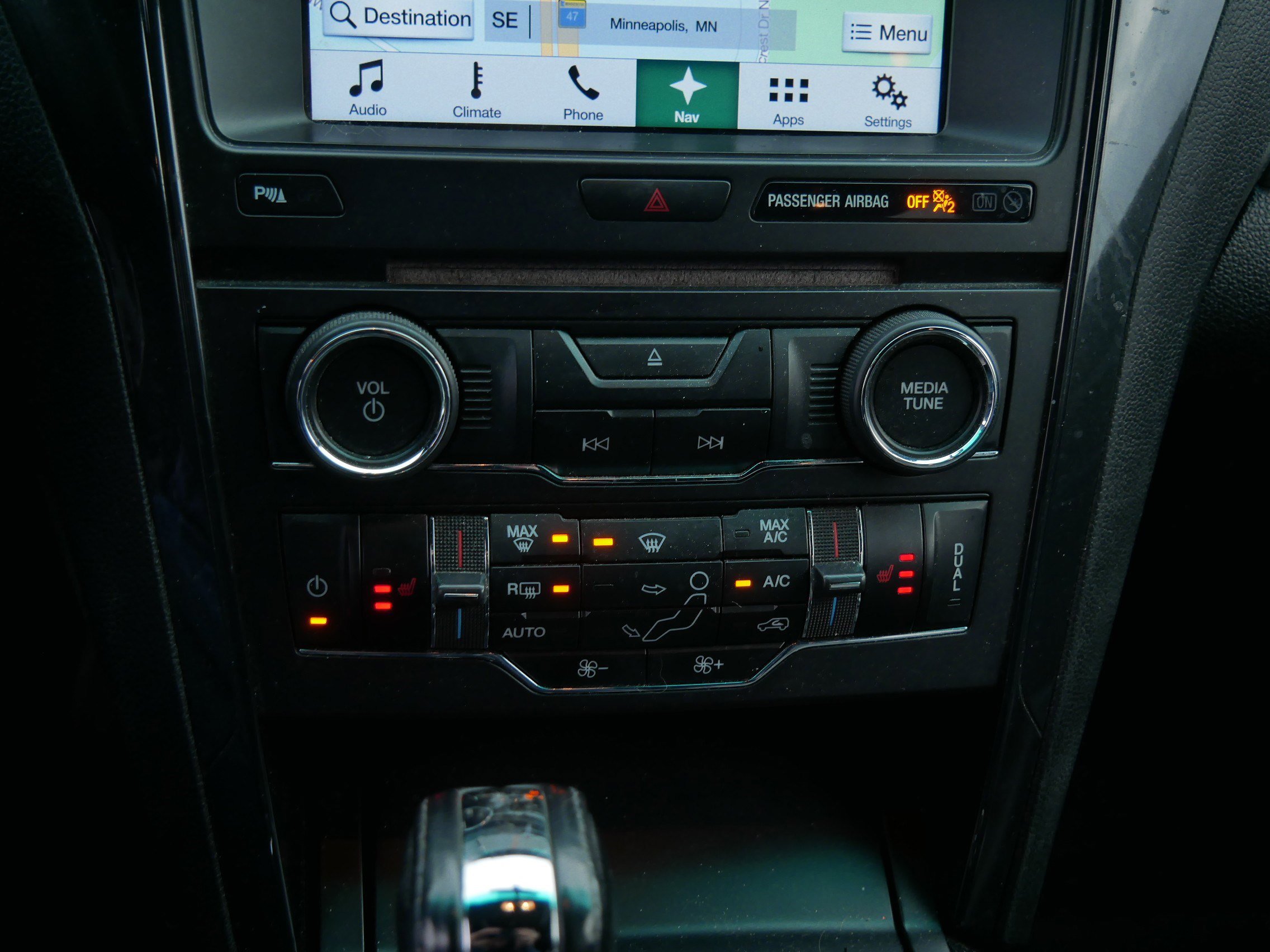 Certified 2017 Ford Explorer XLT w/ Equipment Group 202A image 23