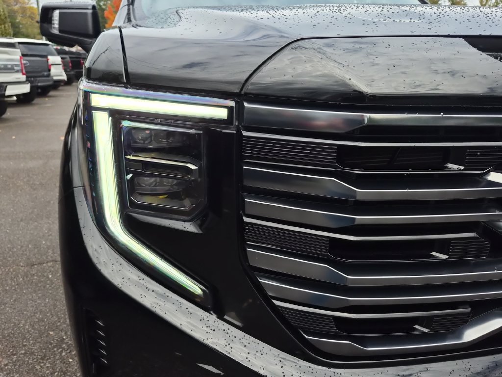 Used 2026 GMC Sierra 1500 AT4 w/ AT4 Premium Package AWD/4WD image 18
