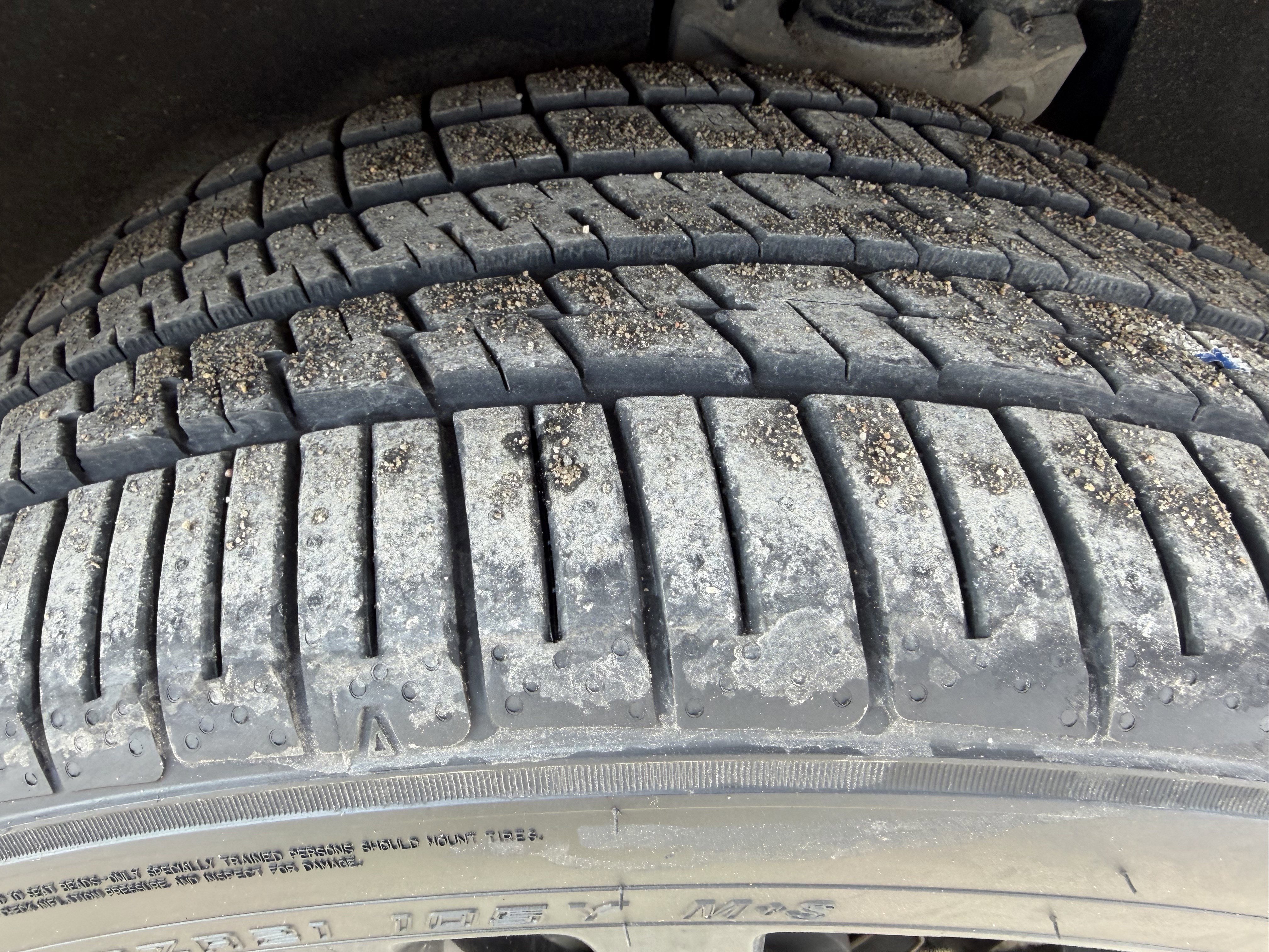 Certified 2022 Ford Edge ST w/ Equipment Group 401A image 21