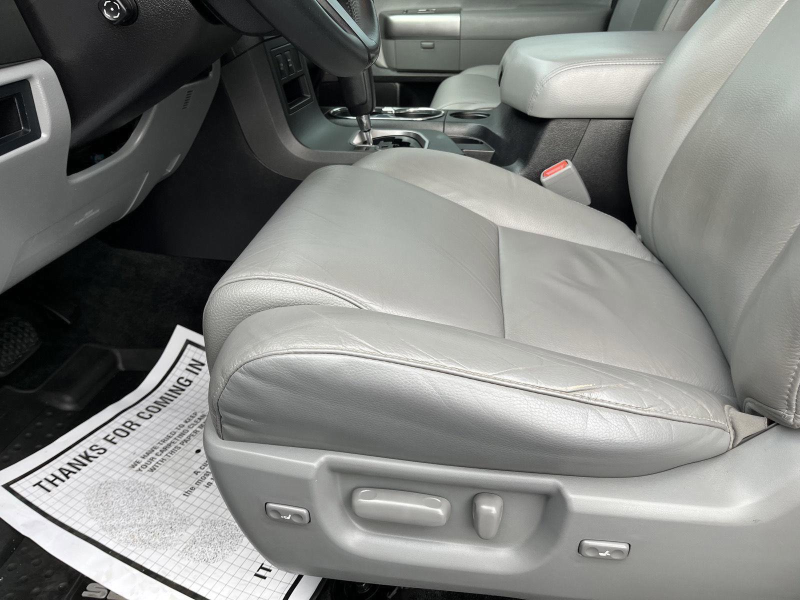 Used 2018 Toyota Sequoia Limited w/ Safety & Convenience Package image 12