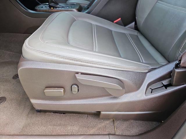 Used 2021 GMC Canyon Denali RWD image 16