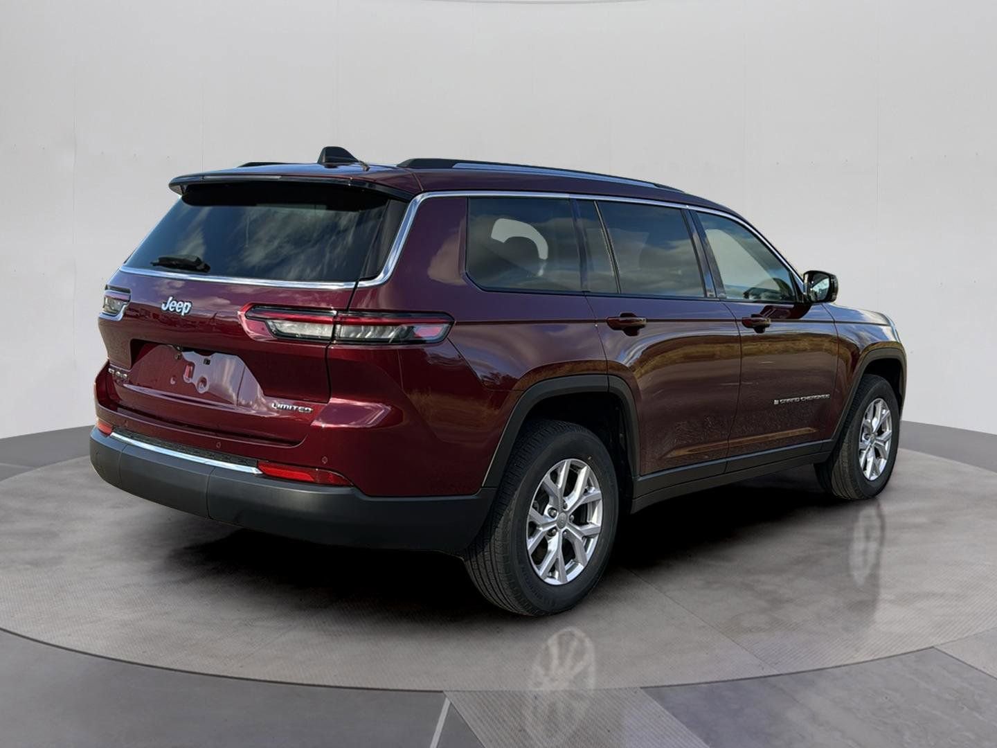 Used 2022 Jeep Grand Cherokee L Limited image 6