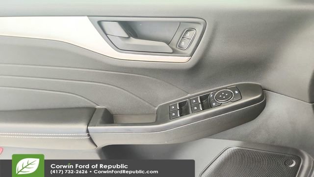 Certified 2022 Ford Escape SE FWD image 21
