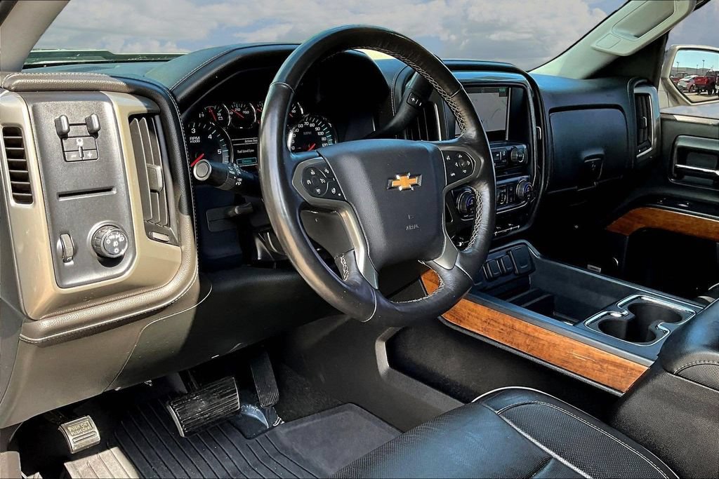 Used 2017 Chevrolet Silverado 1500 High Country RWD image 20
