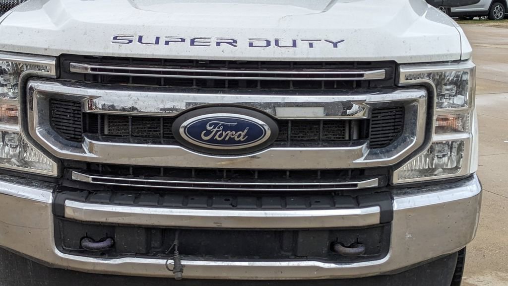 Certified 2022 Ford F350 XLT w/ FX4 Off-Road Package image 9