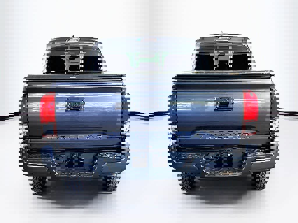 Used 2018 Toyota Tacoma SR w/ SR Convenience Package image 4