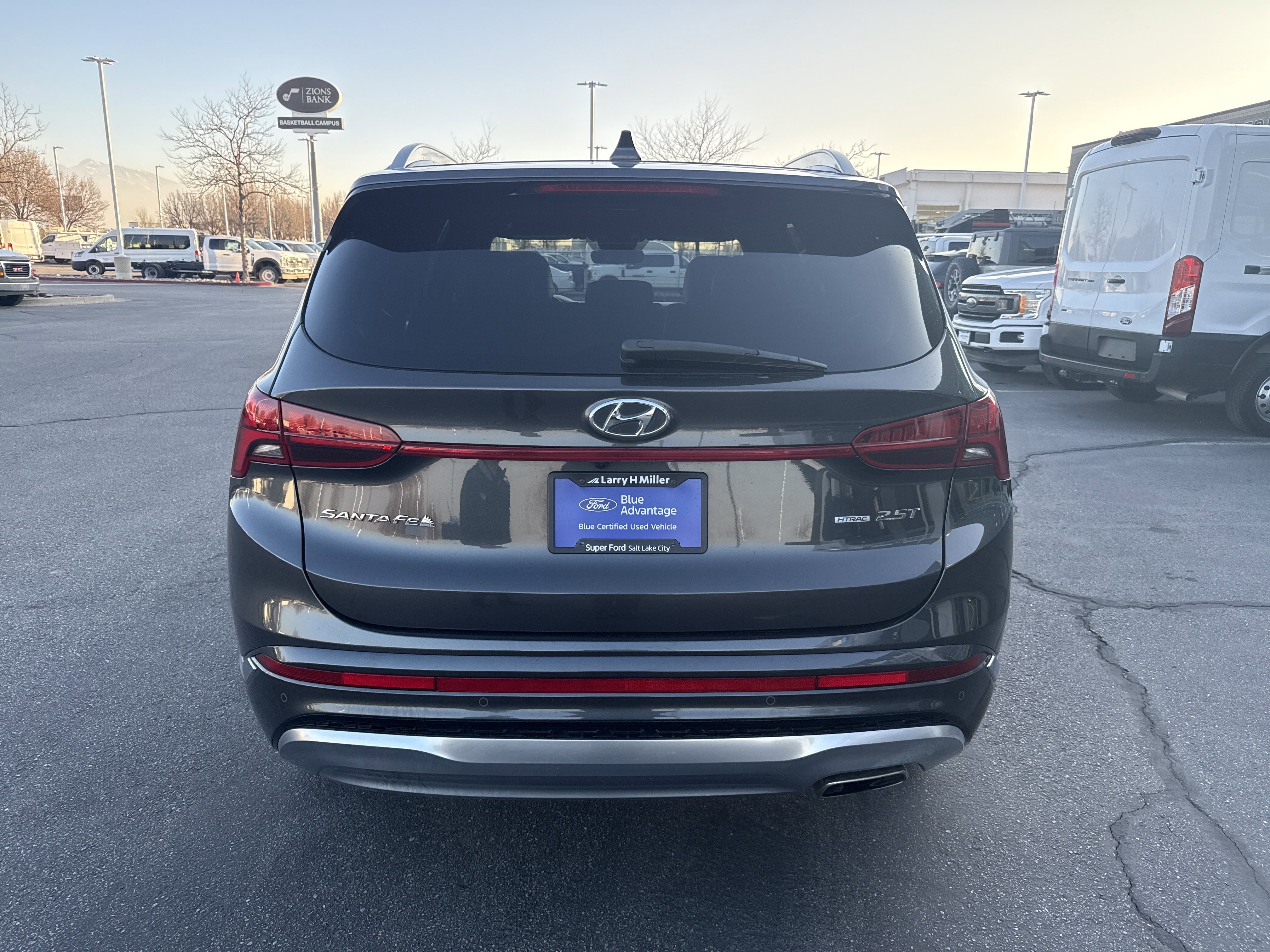 Used 2022 Hyundai Santa Fe Calligraphy image 5