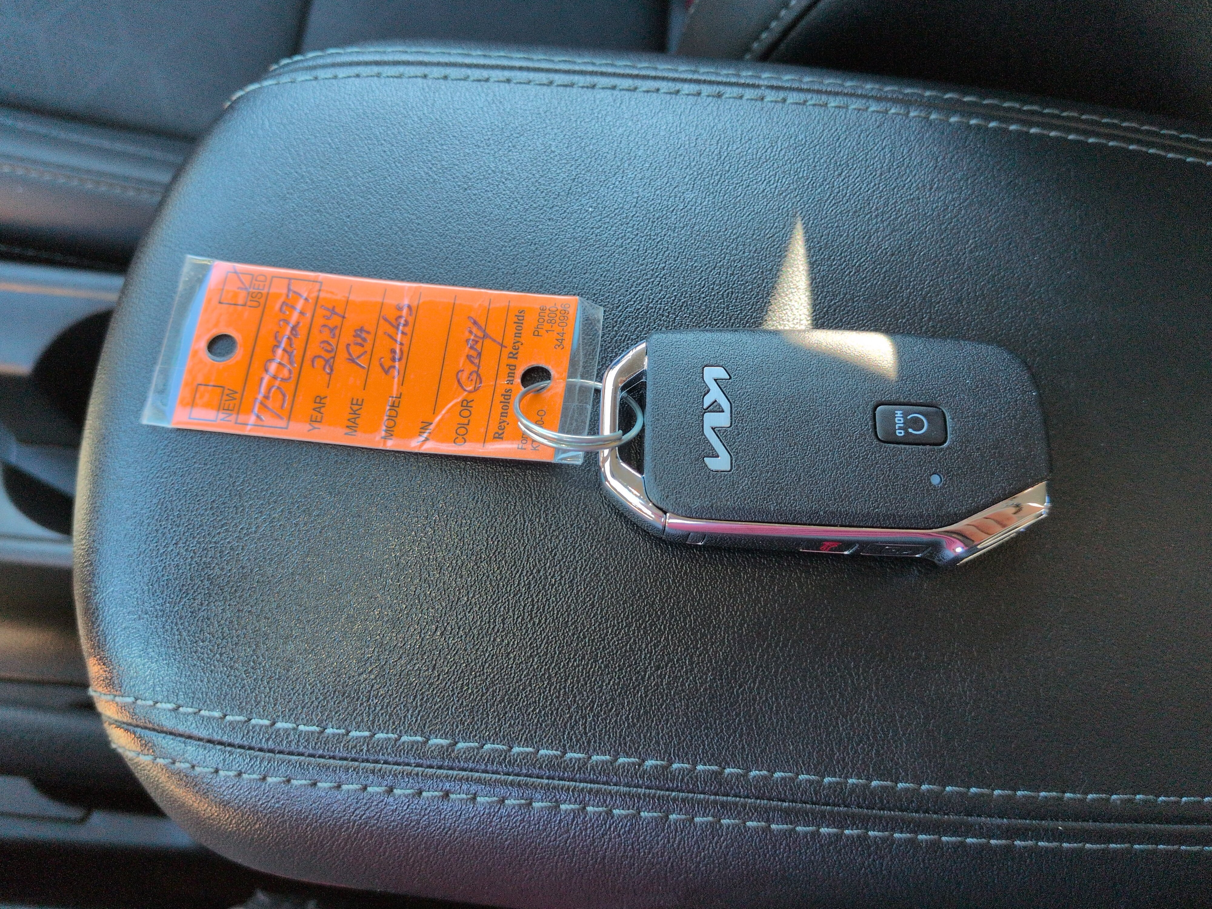 Used 2024 Kia Seltos EX FWD image 27