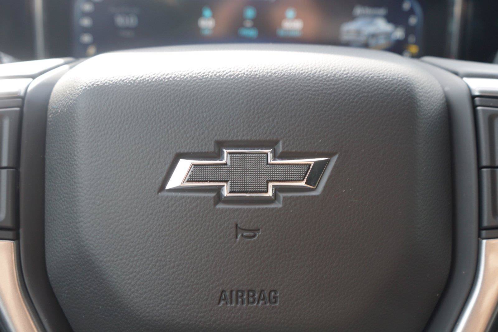 Used 2025 Chevrolet Silverado 1500 RST AWD/4WD image 15