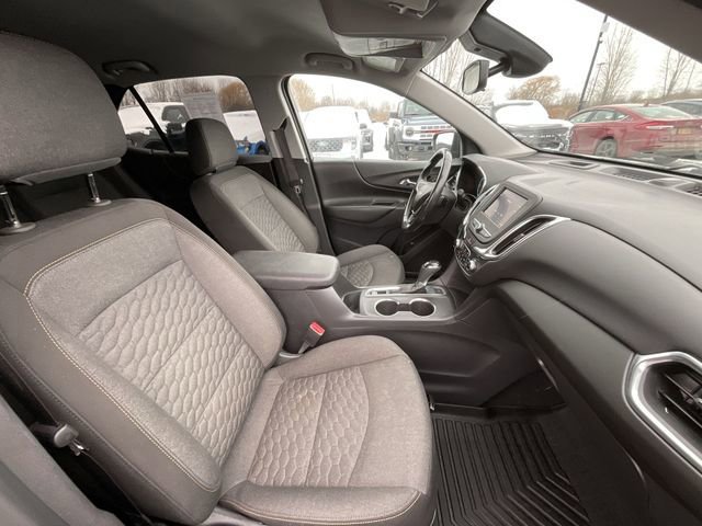 Used 2020 Chevrolet Equinox LT w/ Driver Convenience Package image 23