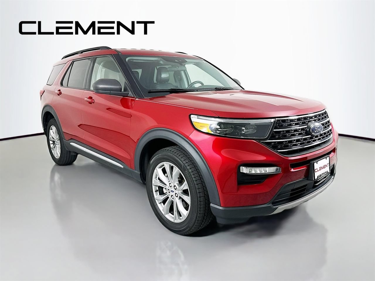 Certified 2023 Ford Explorer XLT w/ Equipment Group 202A AWD/4WD image 5