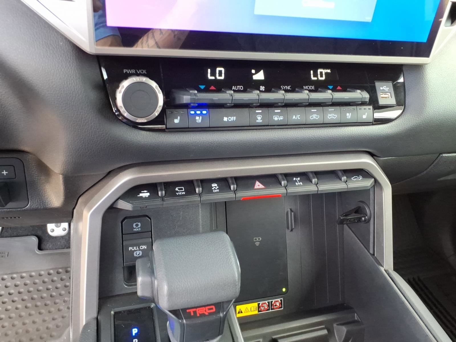 Used 2025 Toyota Tundra Limited w/ TRD Off-Road Package AWD/4WD image 20