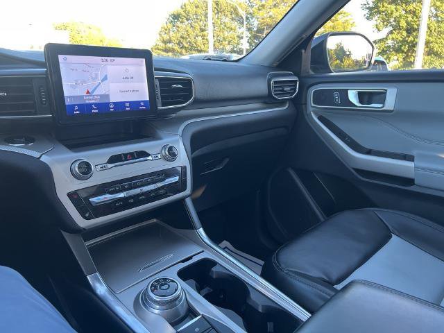 Certified 2022 Ford Explorer XLT w/ Equipment Group 202A image 33