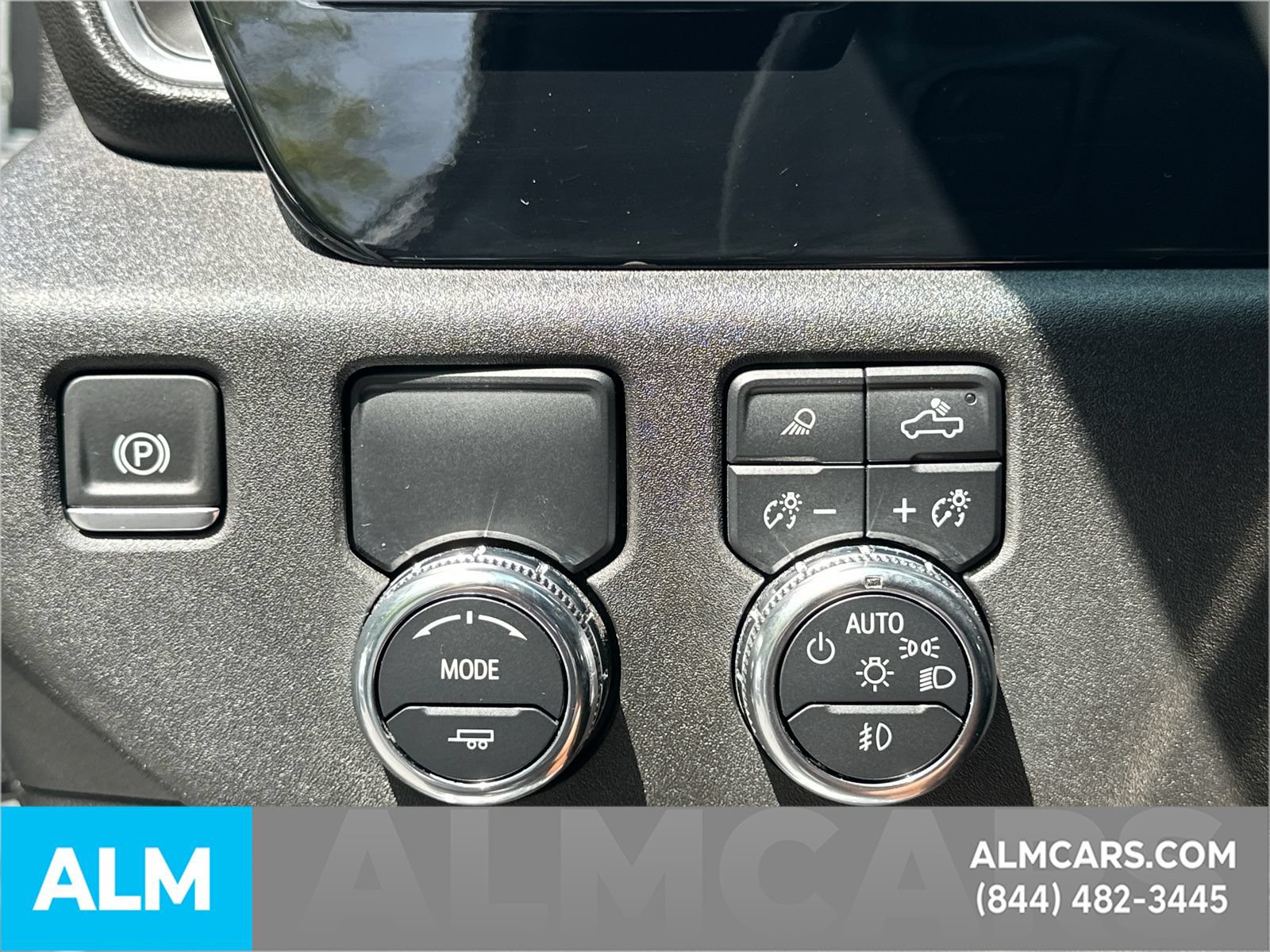 Used 2025 GMC Sierra 1500 SLT RWD image 35