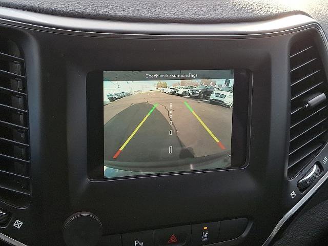 Used 2021 Jeep Cherokee Latitude Plus image 17