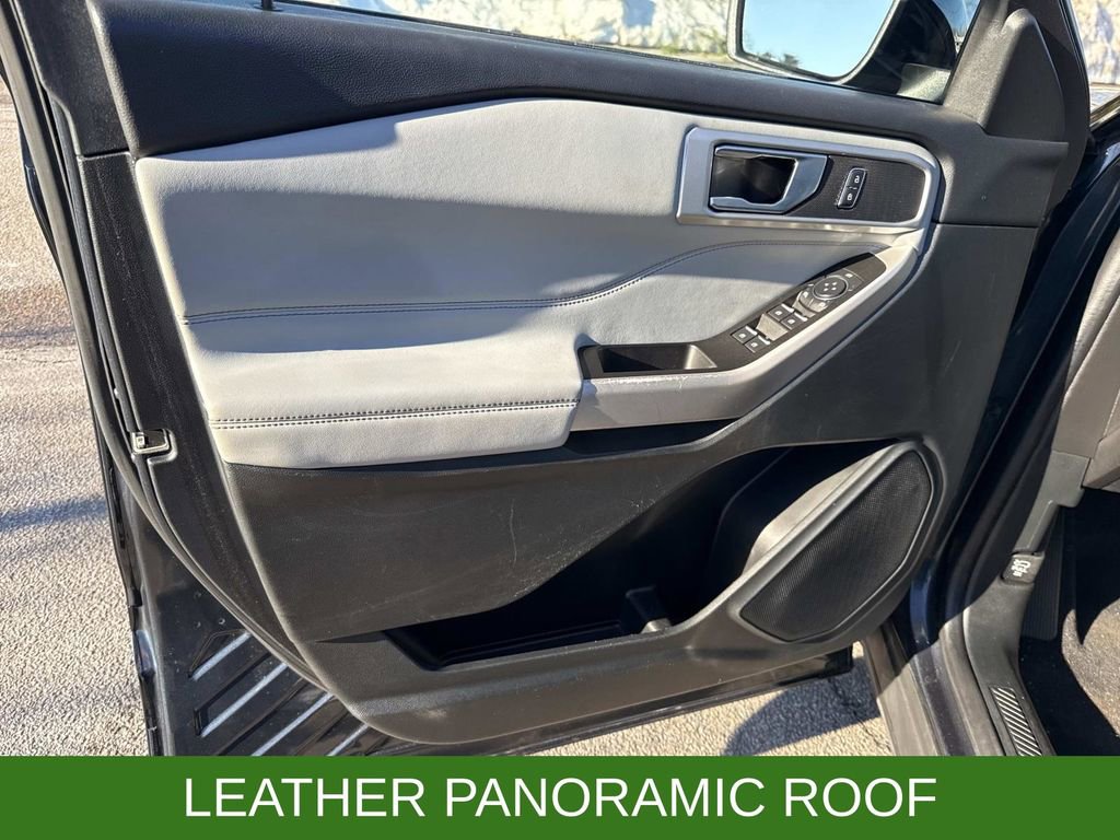 Certified 2022 Ford Explorer XLT w/ Equipment Group 202A image 19