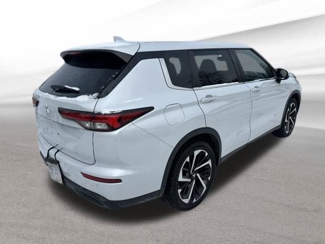 Used 2022 Mitsubishi Outlander ES image 7