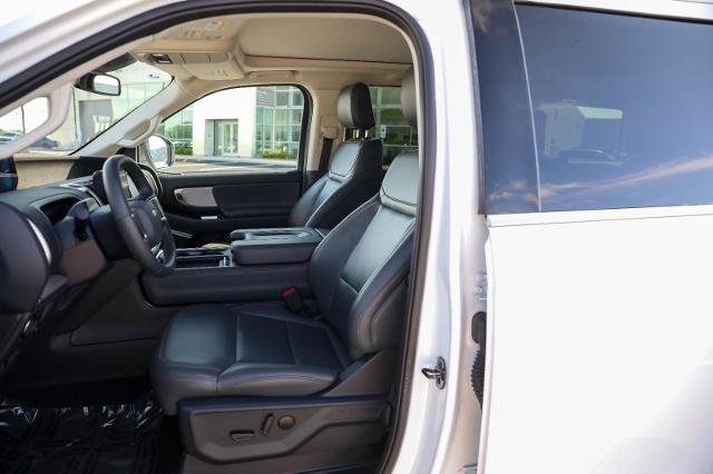 Certified 2025 Ford Expedition Active AWD/4WD image 24