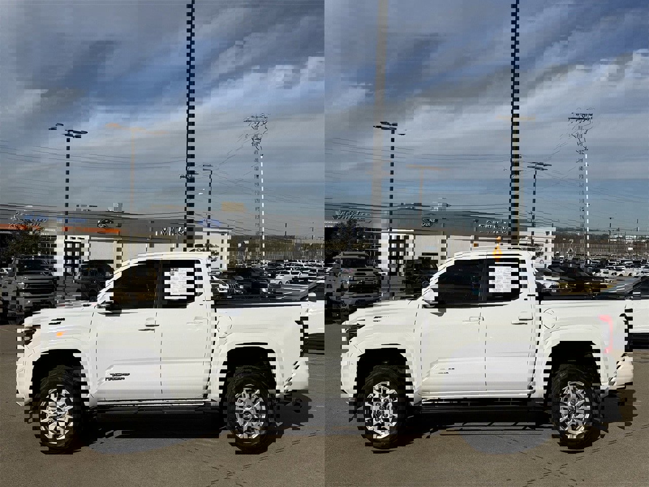 Used 2024 Toyota Tacoma SR5 image 3