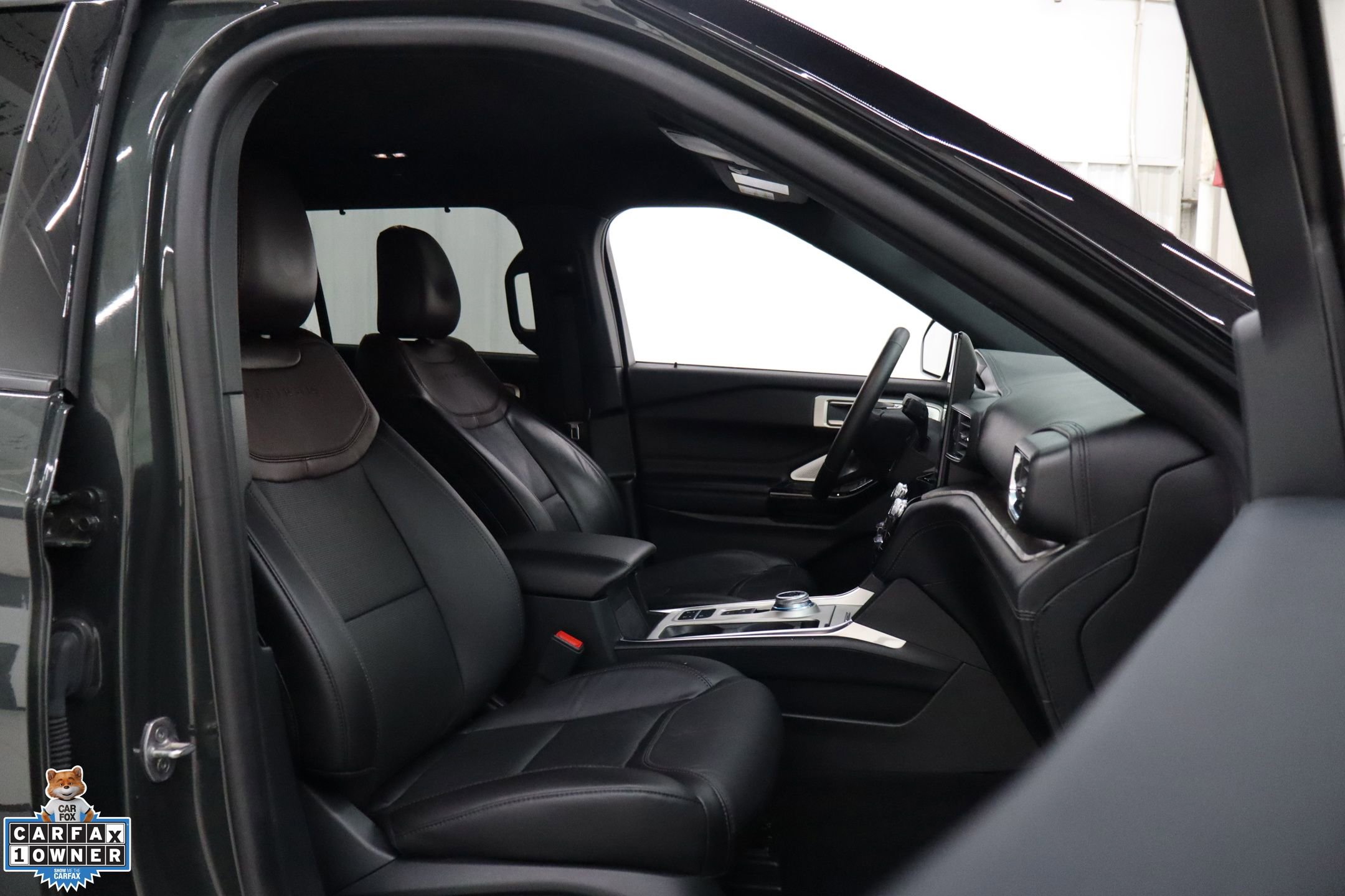 Certified 2023 Ford Explorer Platinum w/ Technology Package RWD image 30