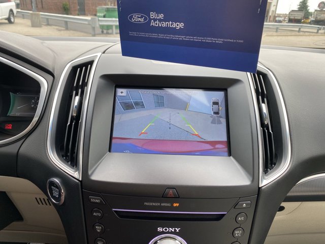 Certified 2018 Ford Edge Titanium w/ Equipment Group 301A AWD/4WD image 18