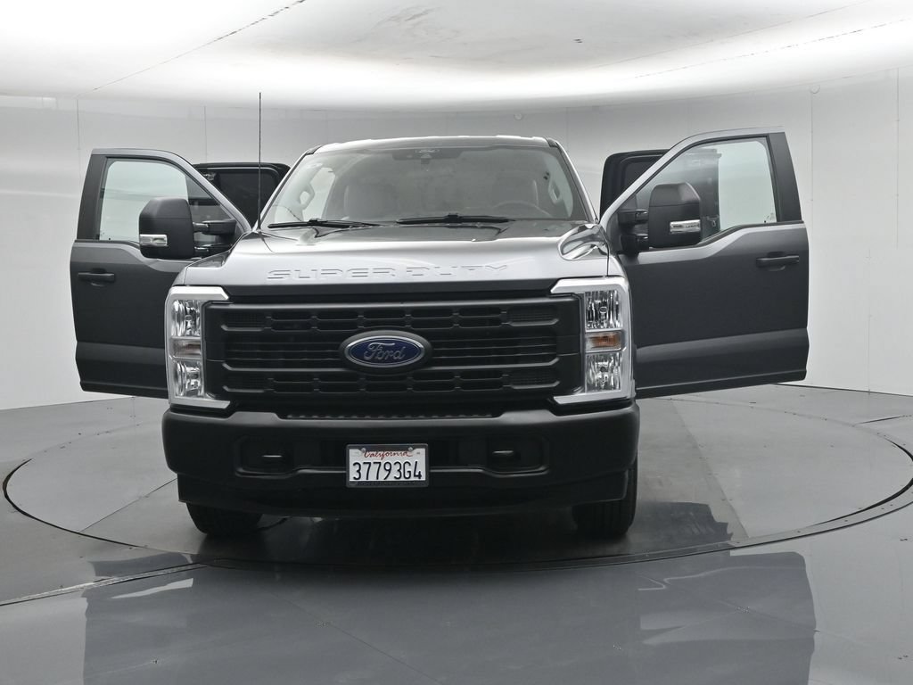 Certified 2025 Ford F250 XL RWD image 32