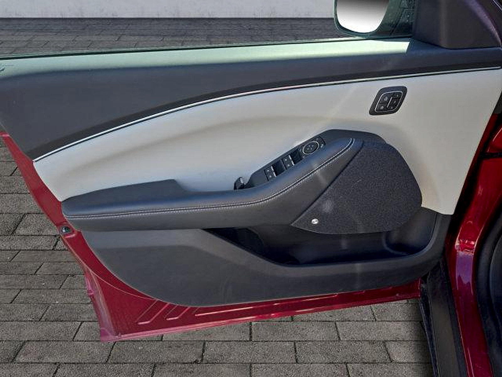 Certified 2025 Ford Mustang Mach-E Premium RWD image 10