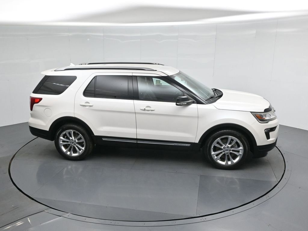 Certified 2018 Ford Explorer XLT w/ Equipment Group 202A FWD image 53