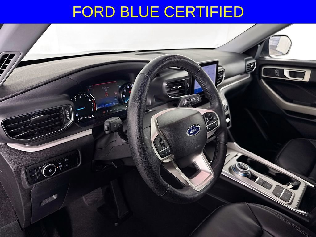 Certified 2023 Ford Explorer XLT w/ Equipment Group 202A image 9